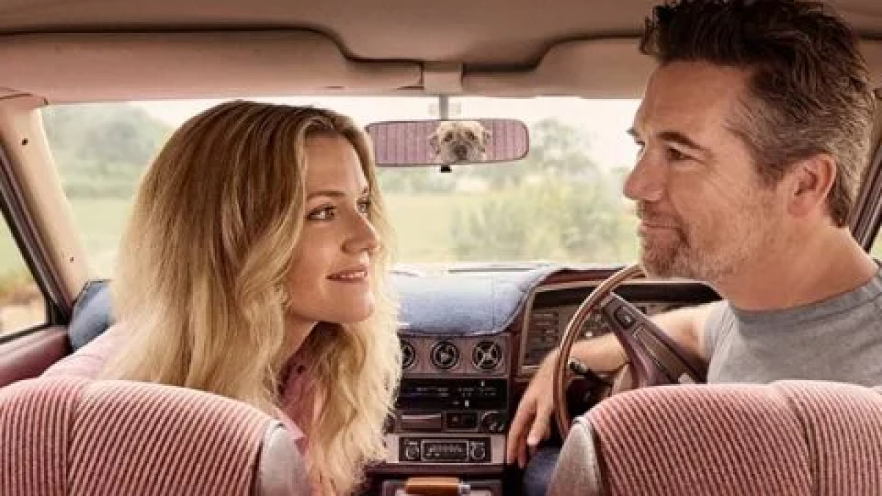 Colin from Accounts الموسم الثاني الحلقة 7