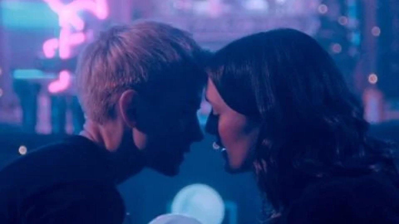 Feel Good الموسم الاول الحلقة 6