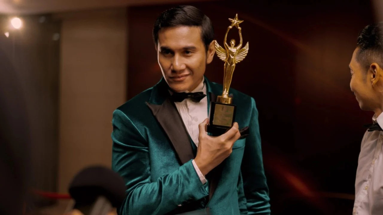 Lost in the Spotlight ( 2025 )